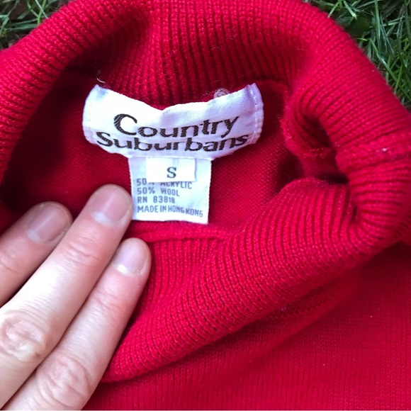 Vintage 1960s red turtle neck sweater - Picture 3 of 6